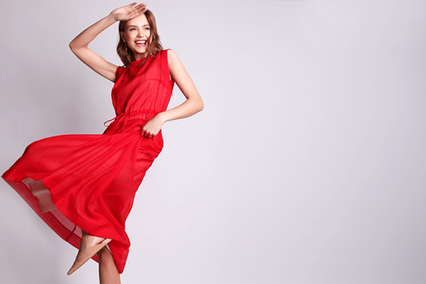 Сукня максі – жіночний елемент, який 100% повинен бути у вашому гардеробі