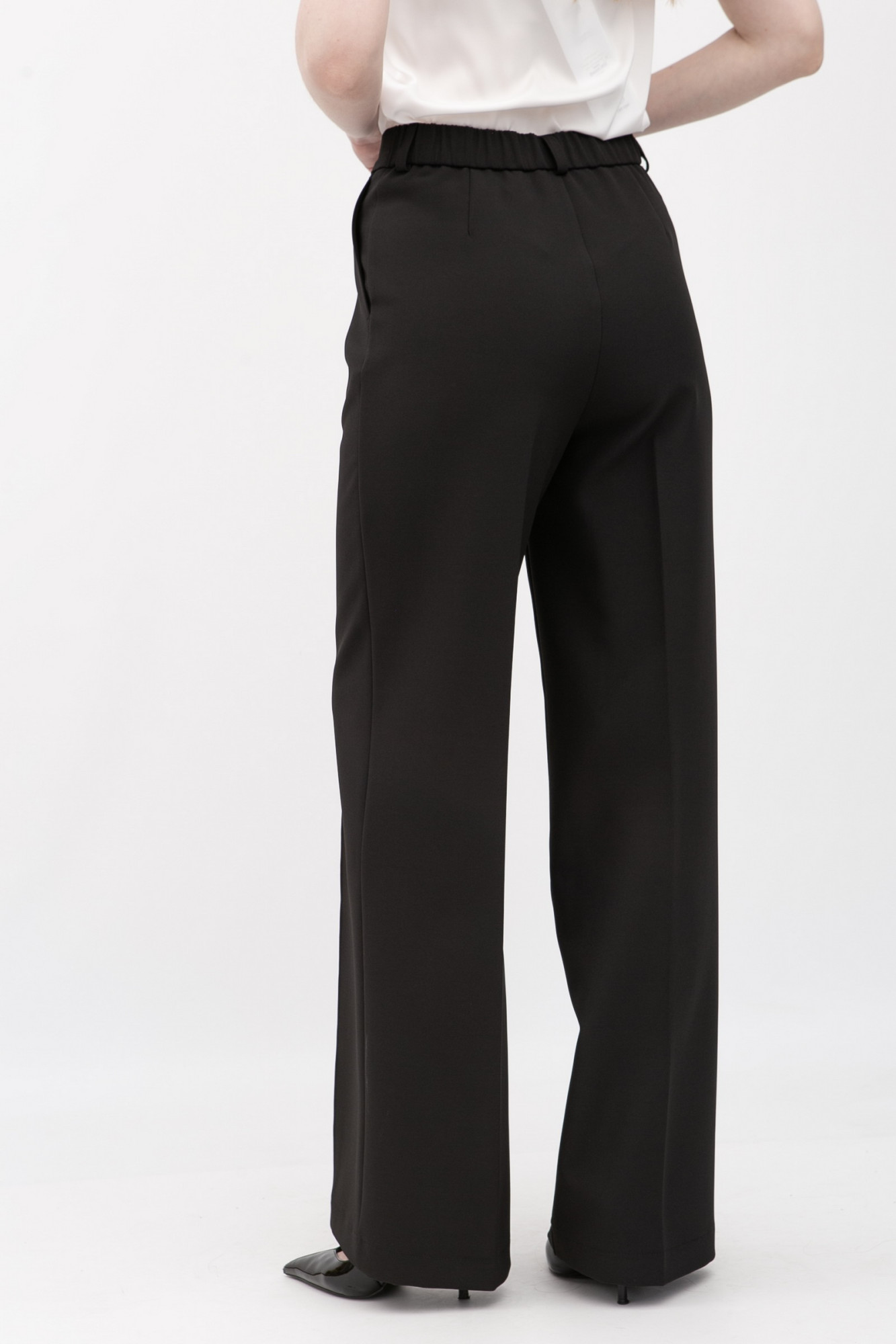 Брюки з костюмної тканини чорного кольору Аквас 01