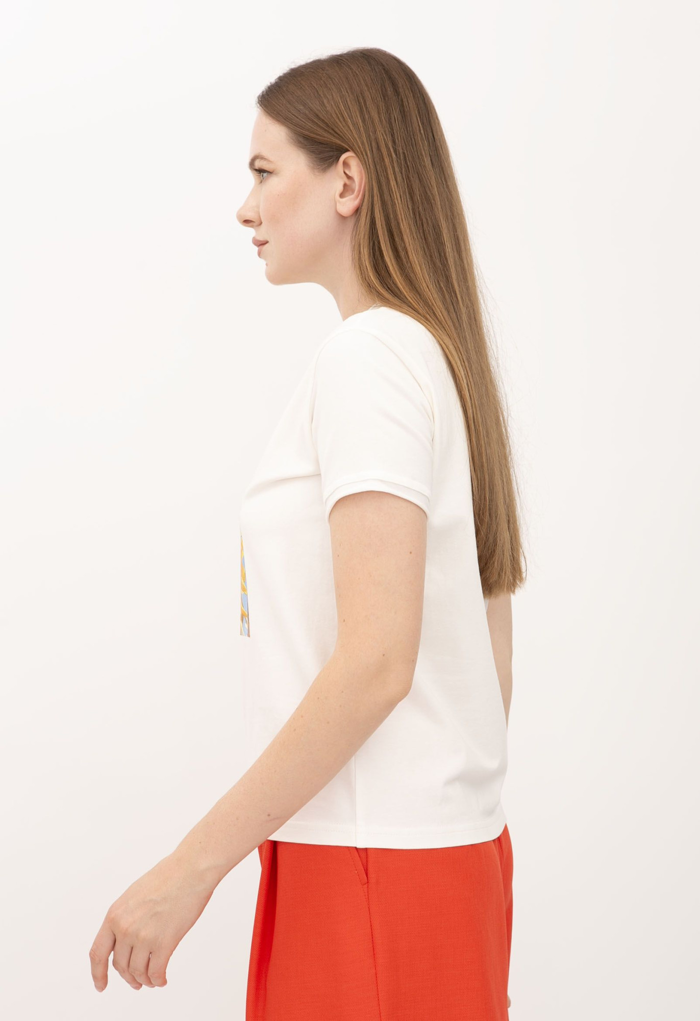 Трикотажна футболка жіноча молочного кольору Майлен 14