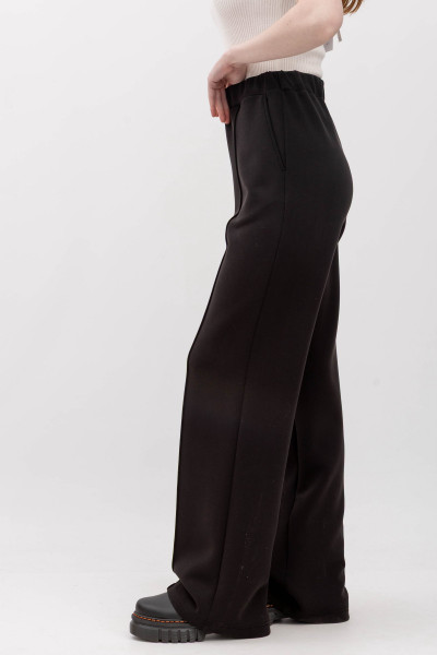 Брюки трикотажні прямі чорного кольору Солюс 02