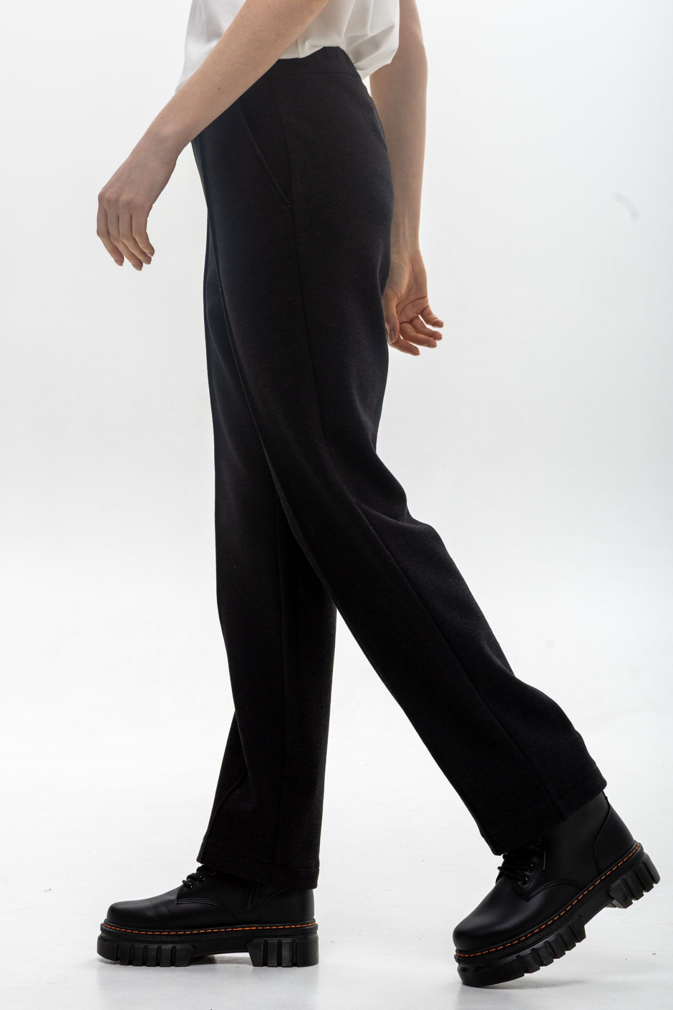 Трикотажні чорні штани з кишенями Ланея 10