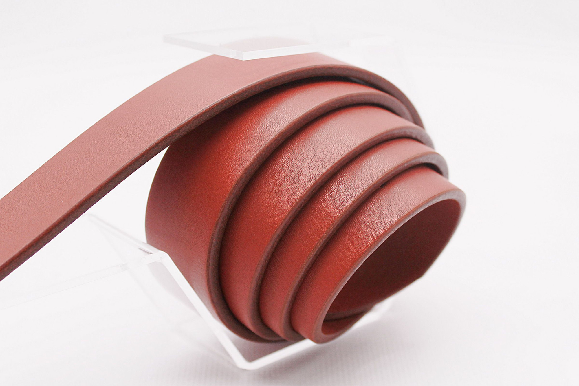 Жіночий ремінь з натуральної шкіри рудого кольору 530/177