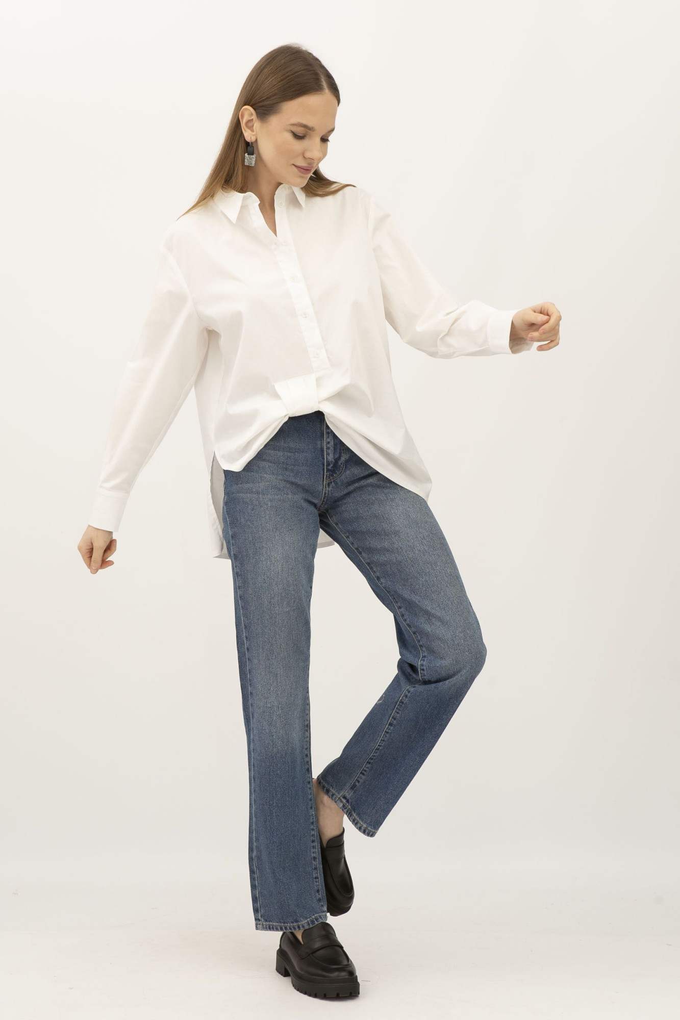 Жіноча біла блуза із бавовни сорочкового крою Фаіне