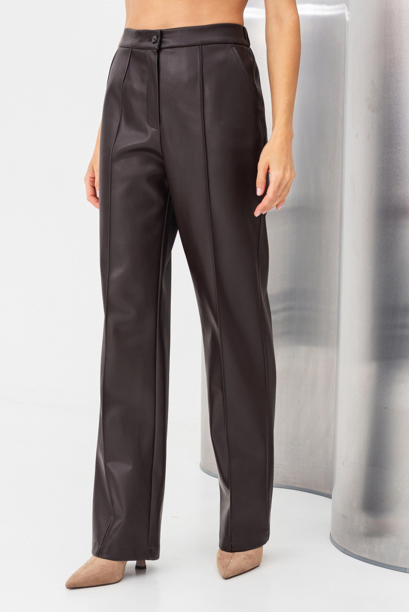 Брюки з еко шкіри коричневі прямого силуету Дален 02