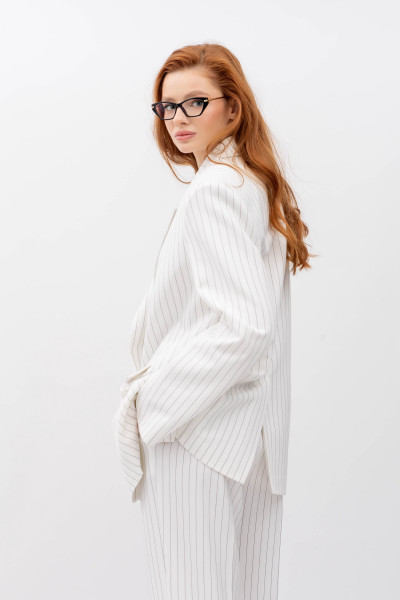 Жакет з костюмної тканини у вертикальну смужку Ренті