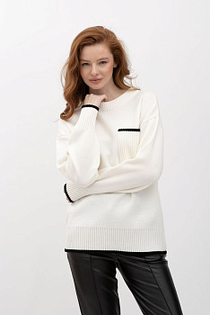 В'язаний джемпер зі спущеним плечем молочного  кольору 25207200