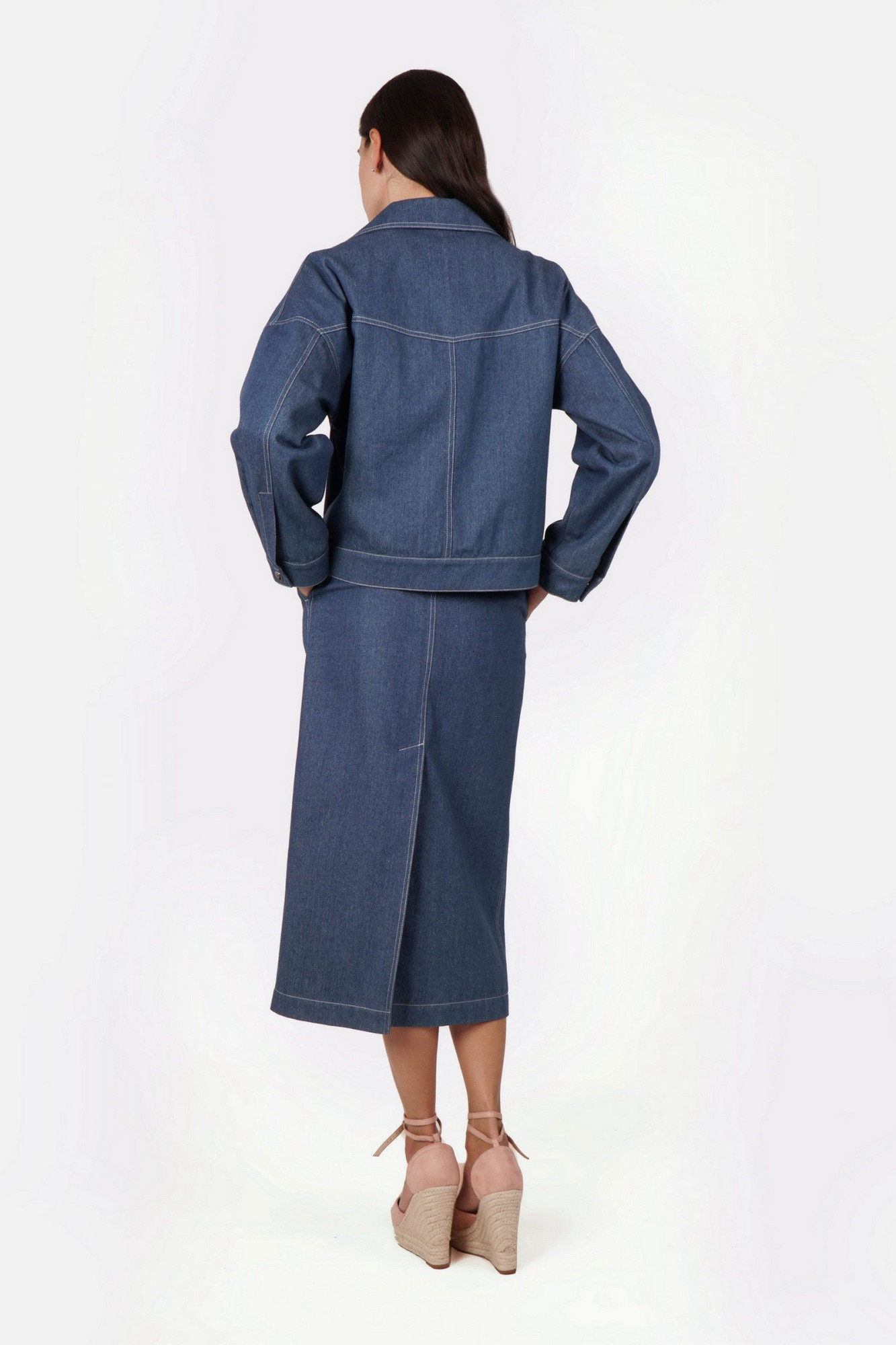 Куртка денім темно синього кольору укорочена Адагер