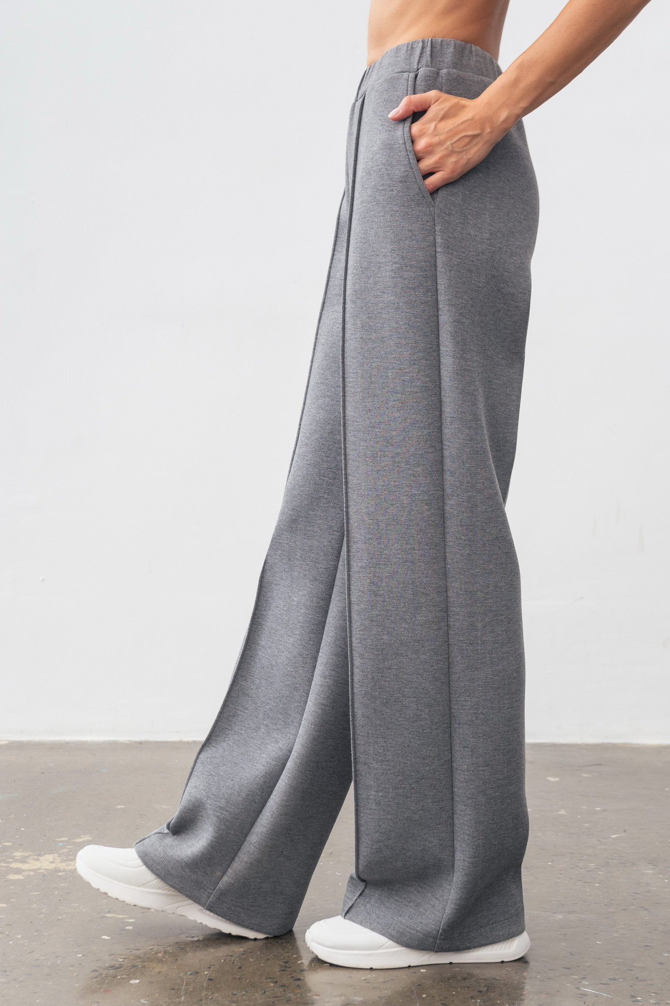 Трикотажні брюки сірі прямого крою Нембус 03