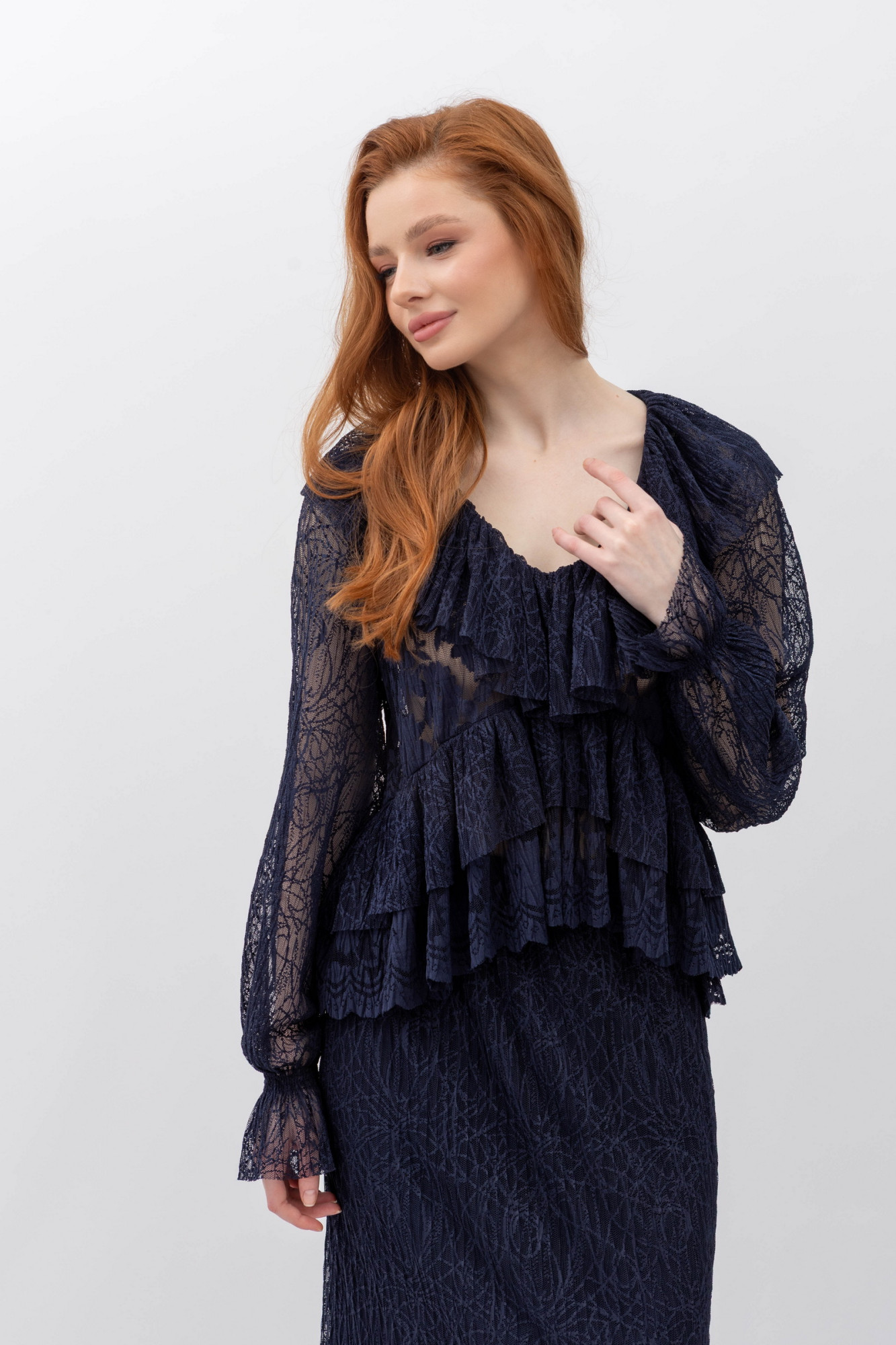 Блуза вільного силуету з мережива Альпія