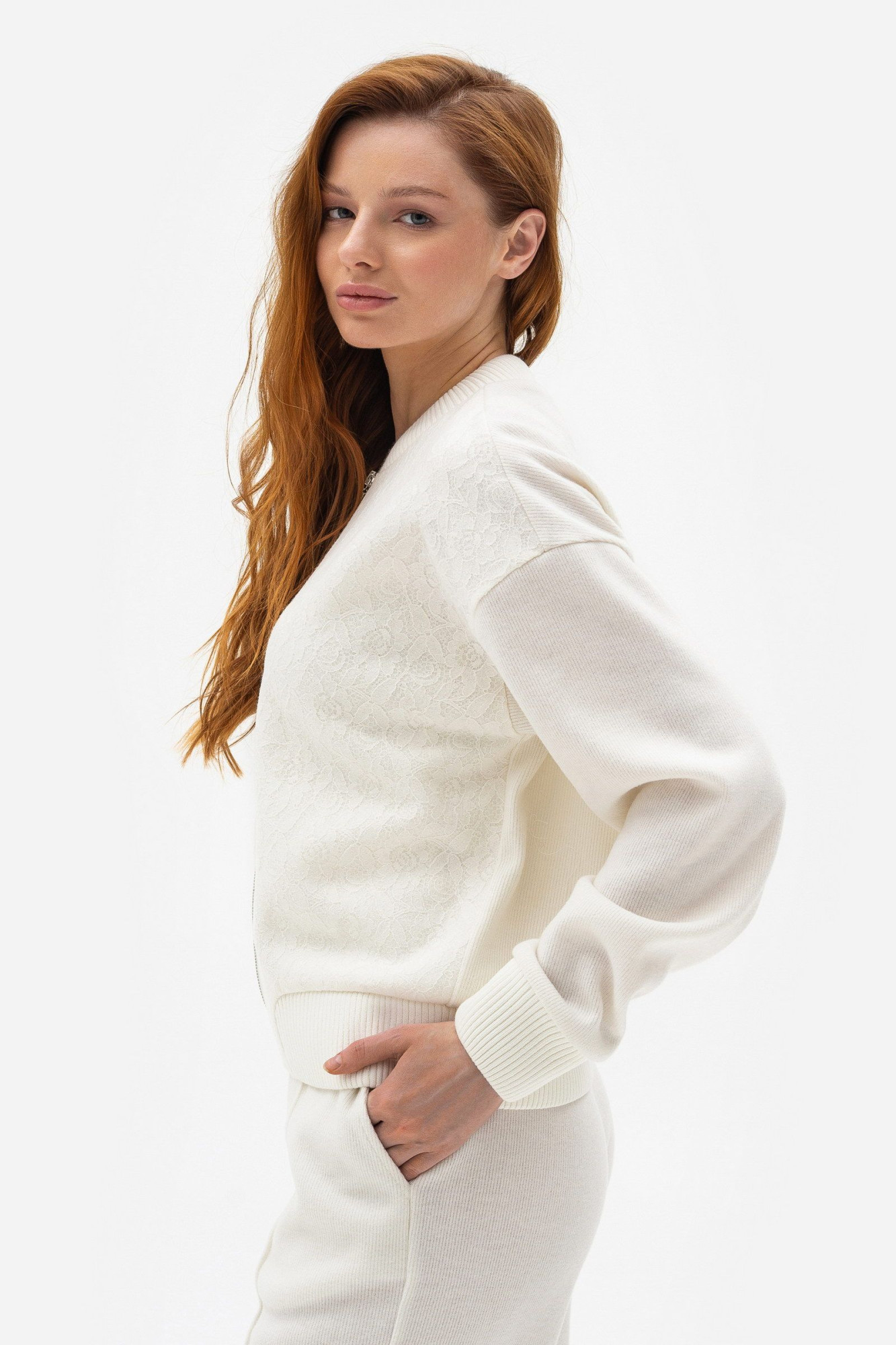 Трикотажний бомбер з вмістом вовни молочного кольору Луріса 02