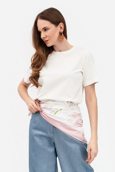 Шовкова з авторським ніжним принтом рожевих квітів 202403 Хустка