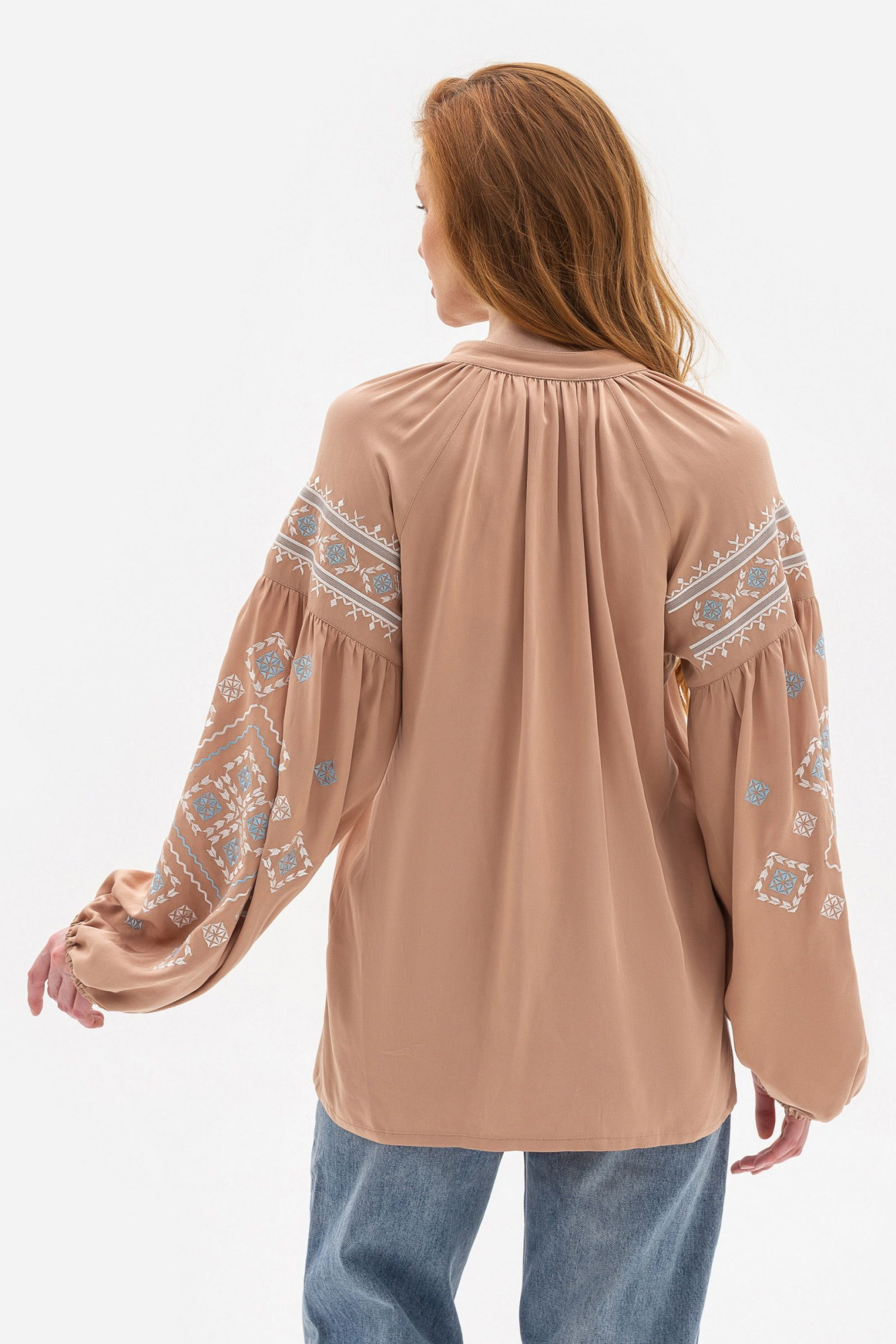 Жіноча вишиванка сорочка вільного крою Градія 01