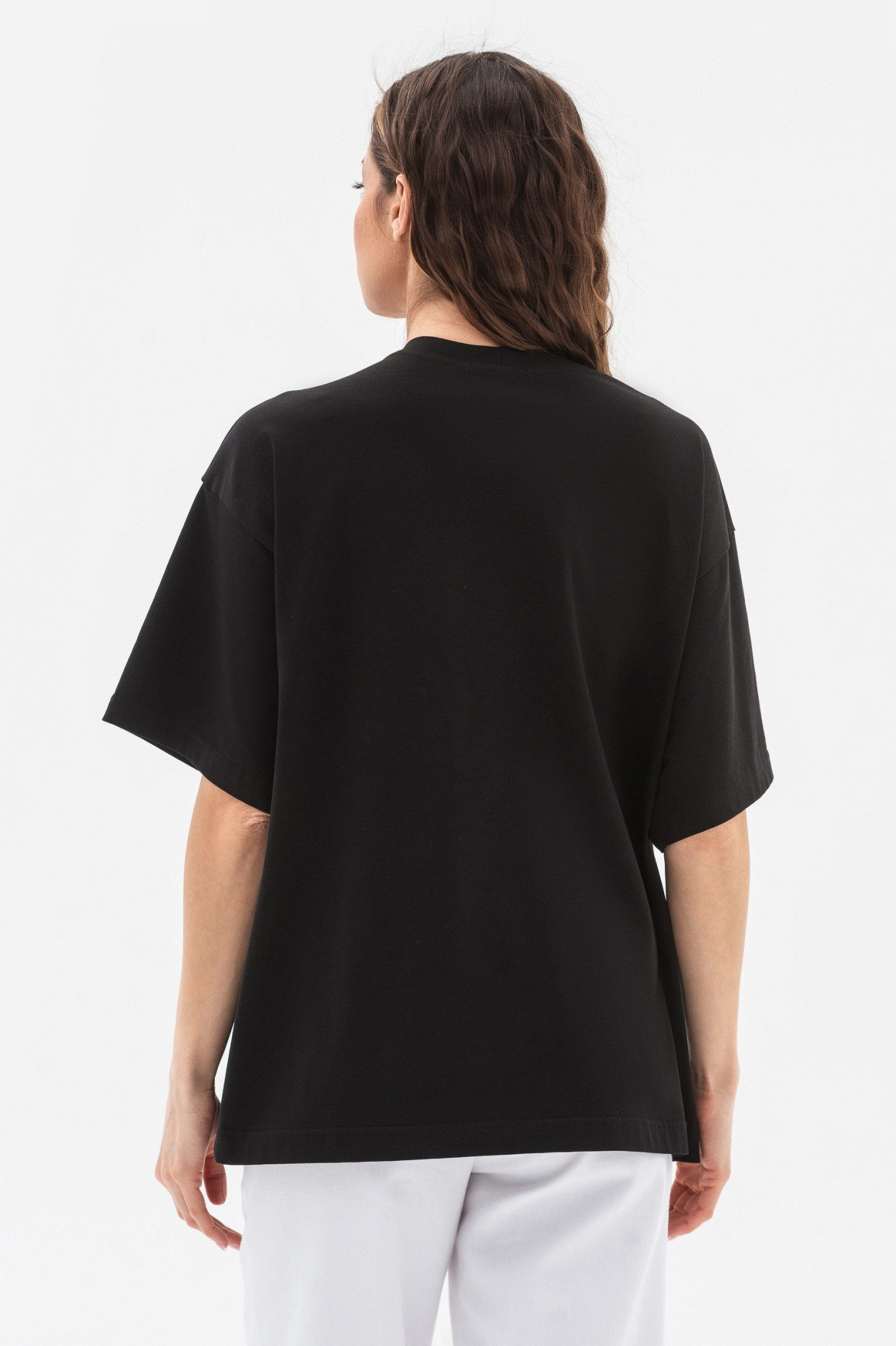 Футболка з круглою горловиною чорного кольору Мірана 02