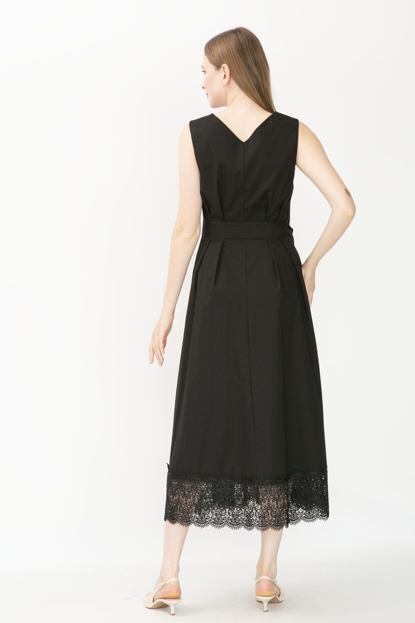 Чорна сукня міді силуету трапеція з мереживом по низу Вайлен