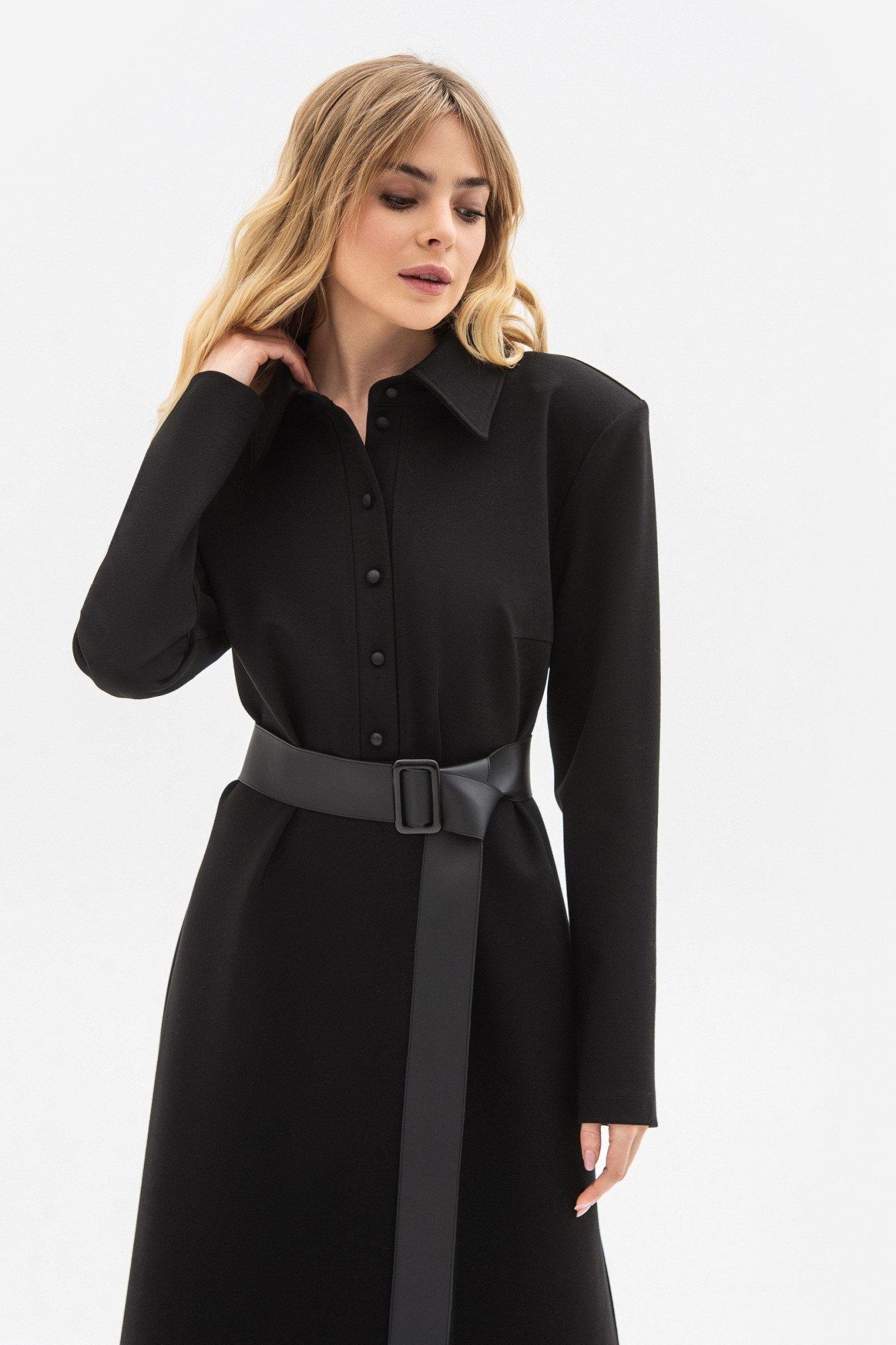 Сукня прямого силуету довжини міді чорного кольору Реліна