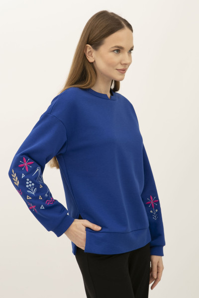 Синій трикотажний світшот з вишивкою на рукавах Лелека 26
