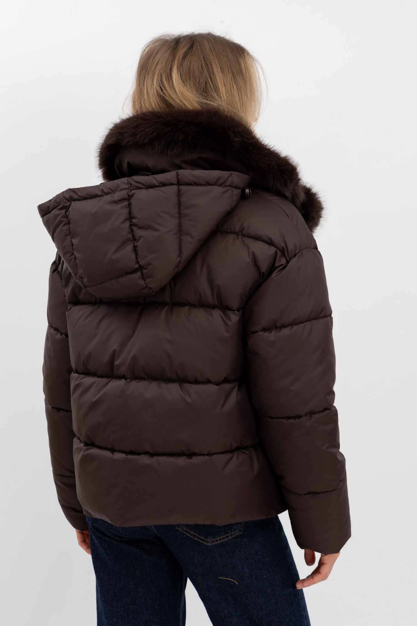Куртка довжини міні шоколадного кольору 406/2025