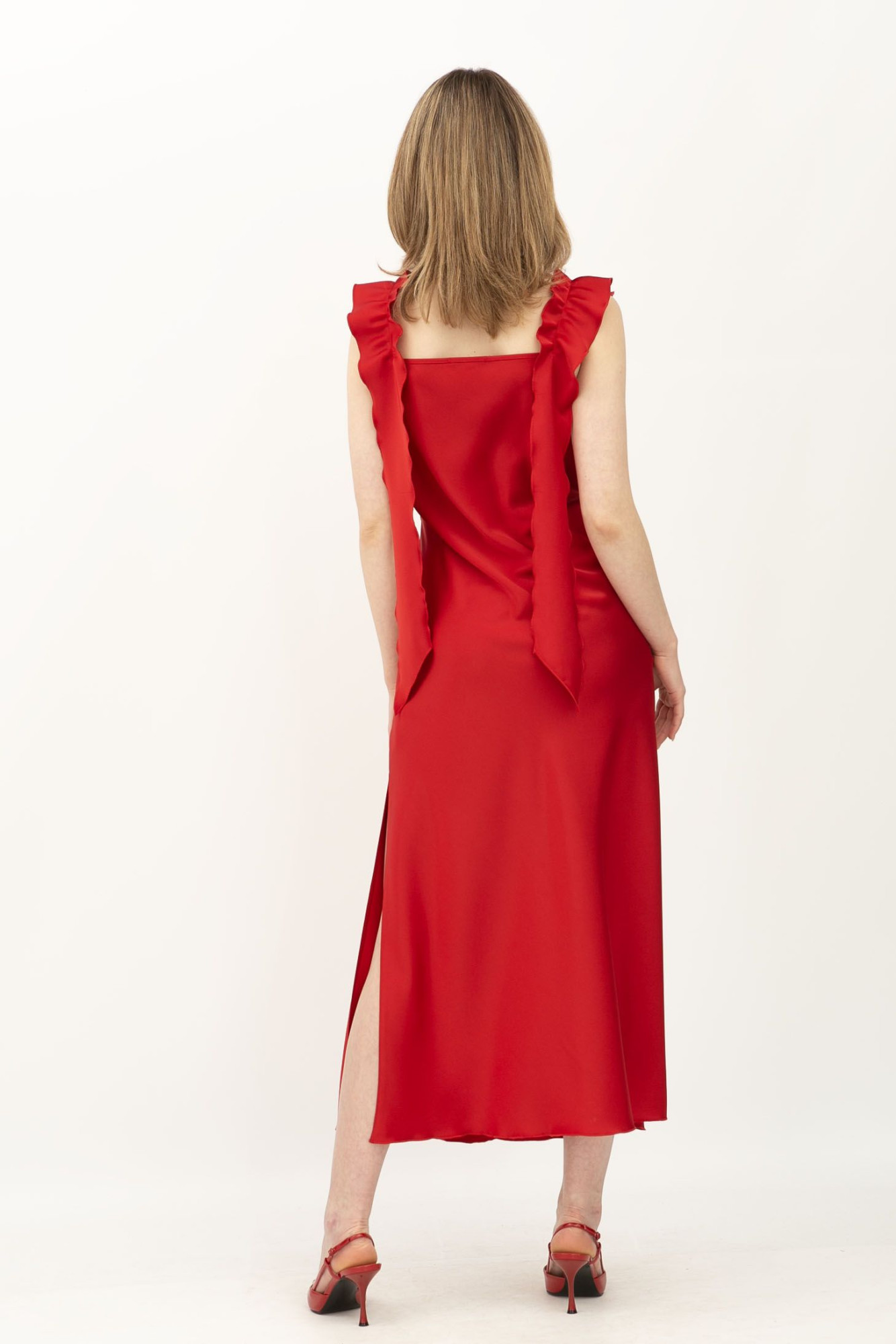 Шовкова сукня на бретелях з розрізом червона Рошені