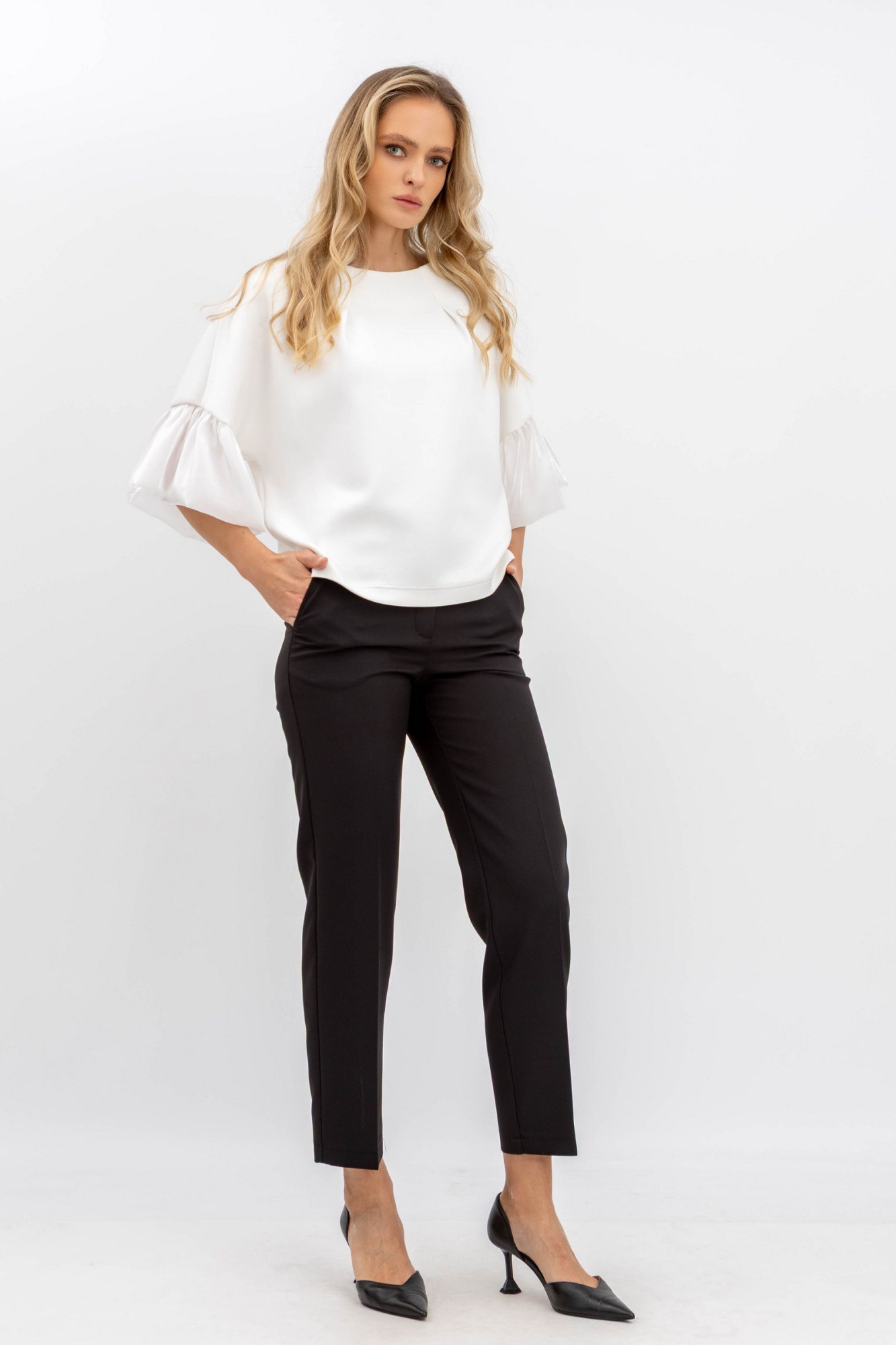 Трикотажний світшот молочного кольору Елозія