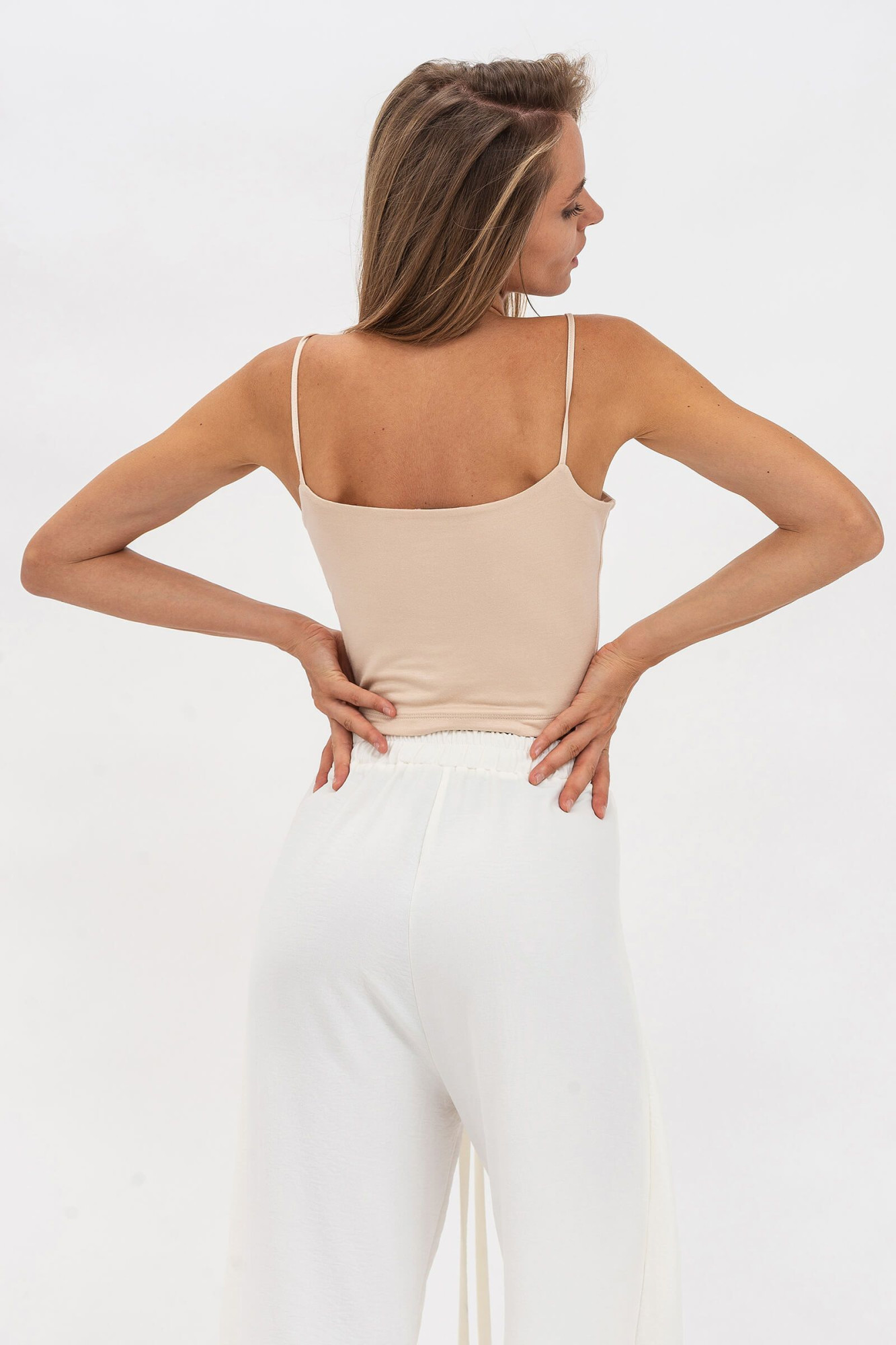 Трикотажна жіноча майка бежевого кольору Дезірі 2