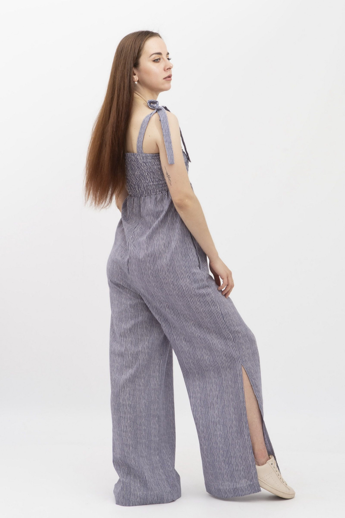 Лляний комбінезон в смужку на бретелях Приора 01