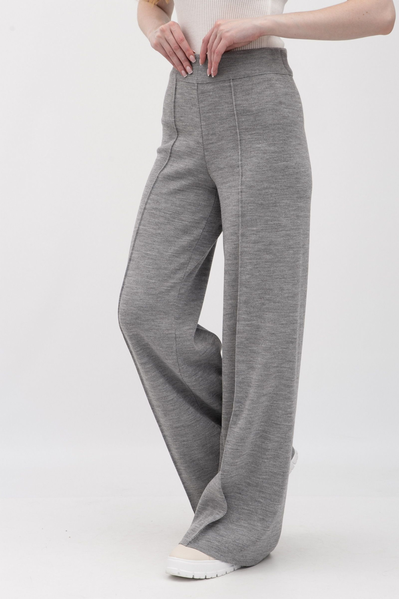 Брюки прямі трикотажні сірі 25218102