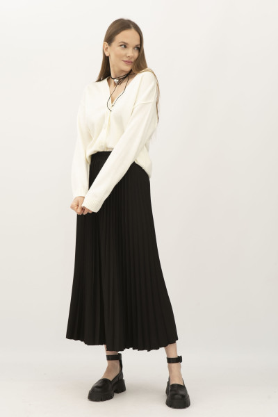 Чорна спідниця гофре довжини міді Теріл 01