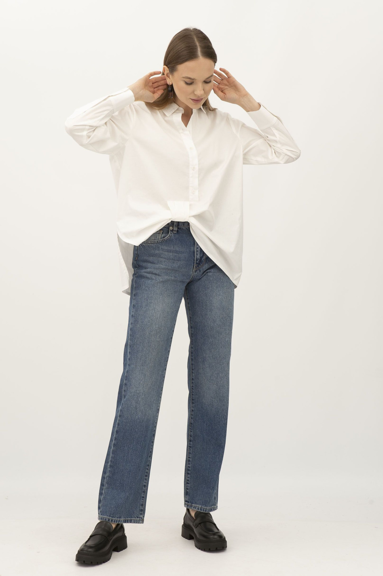 Жіноча біла блуза із бавовни сорочкового крою Фаіне