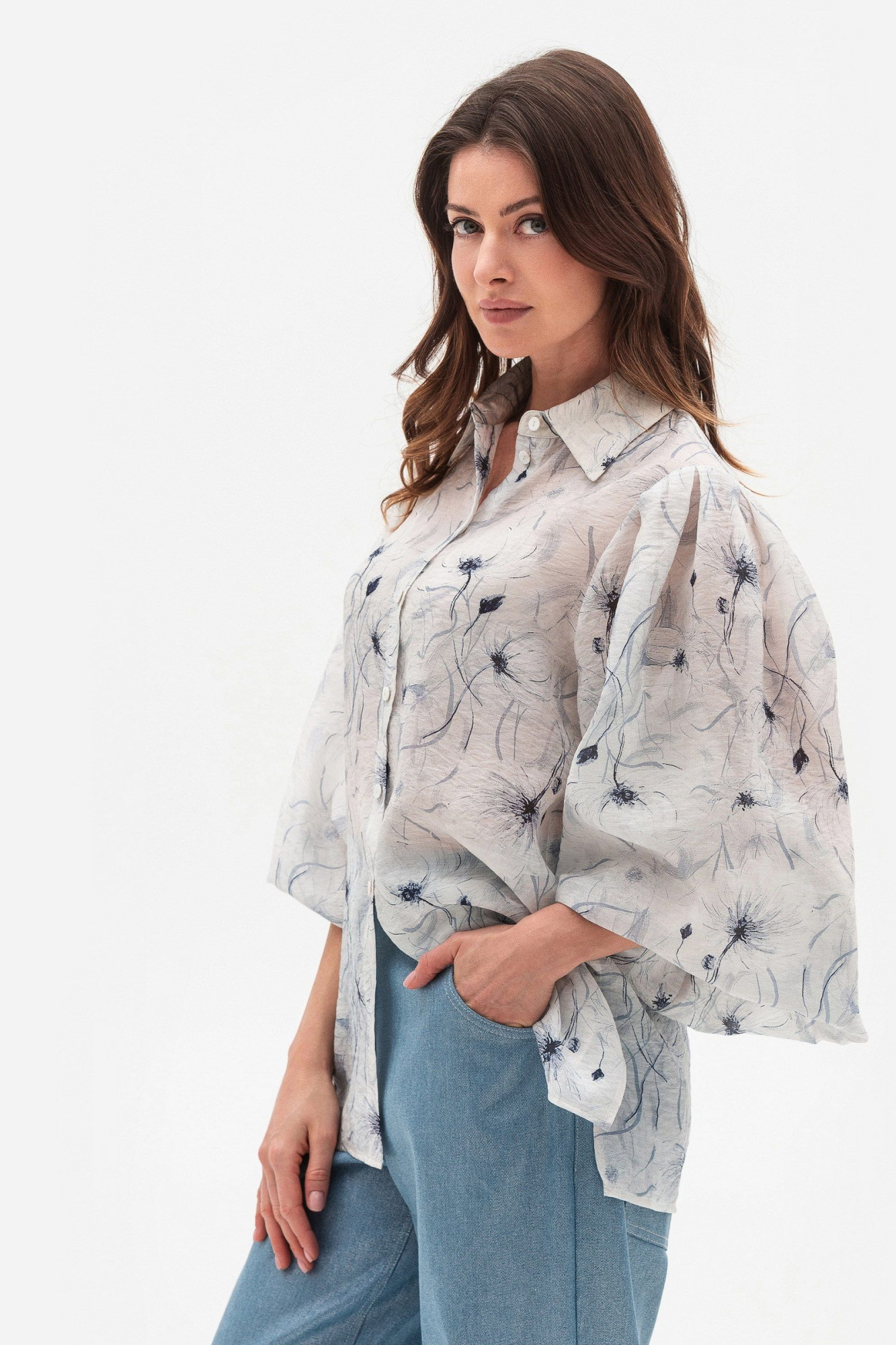 Блуза вільного крою молочного кольору Левіта 01