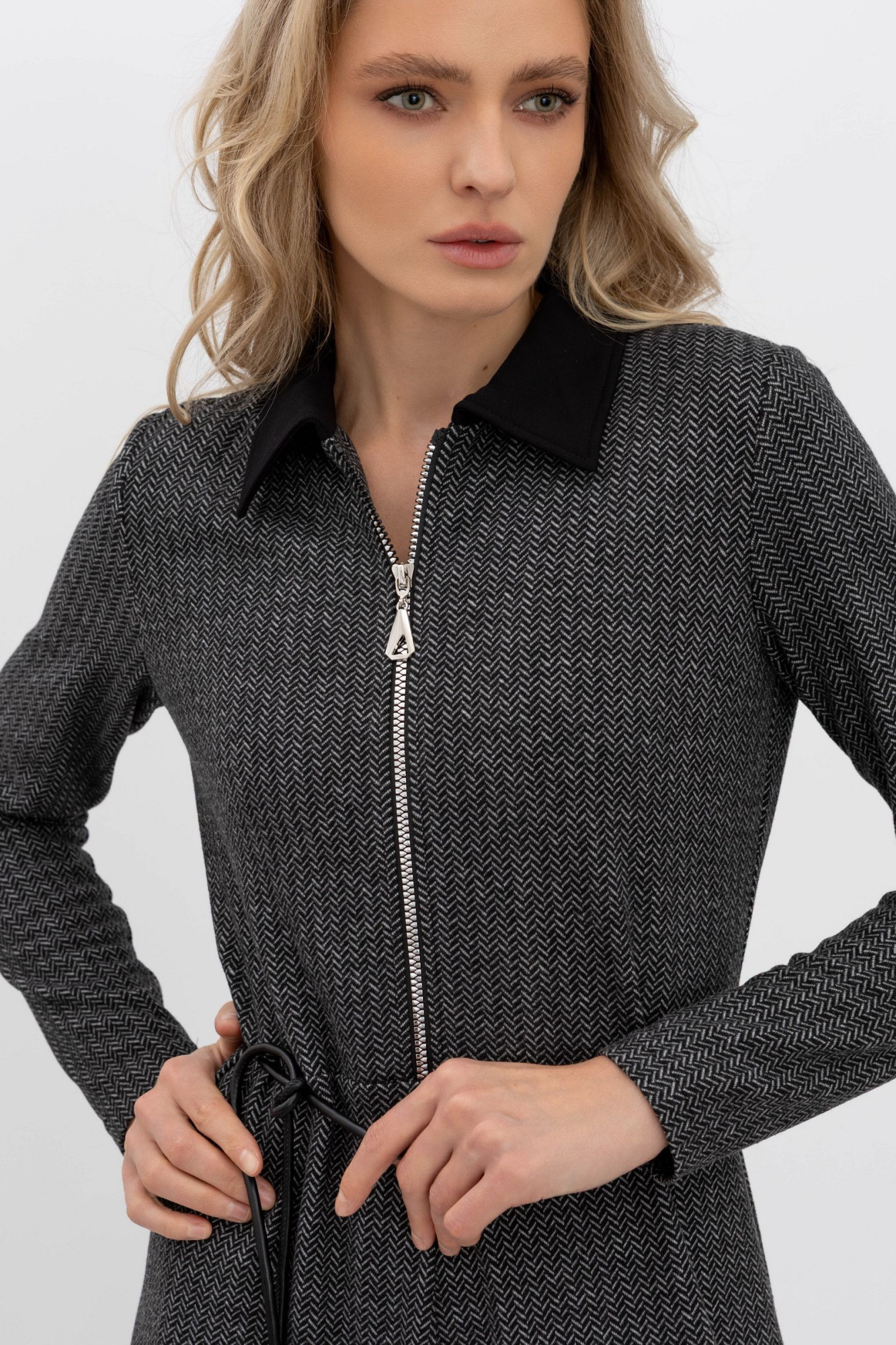 Трикотажна сукня міді сірого кольору Пасіон 02