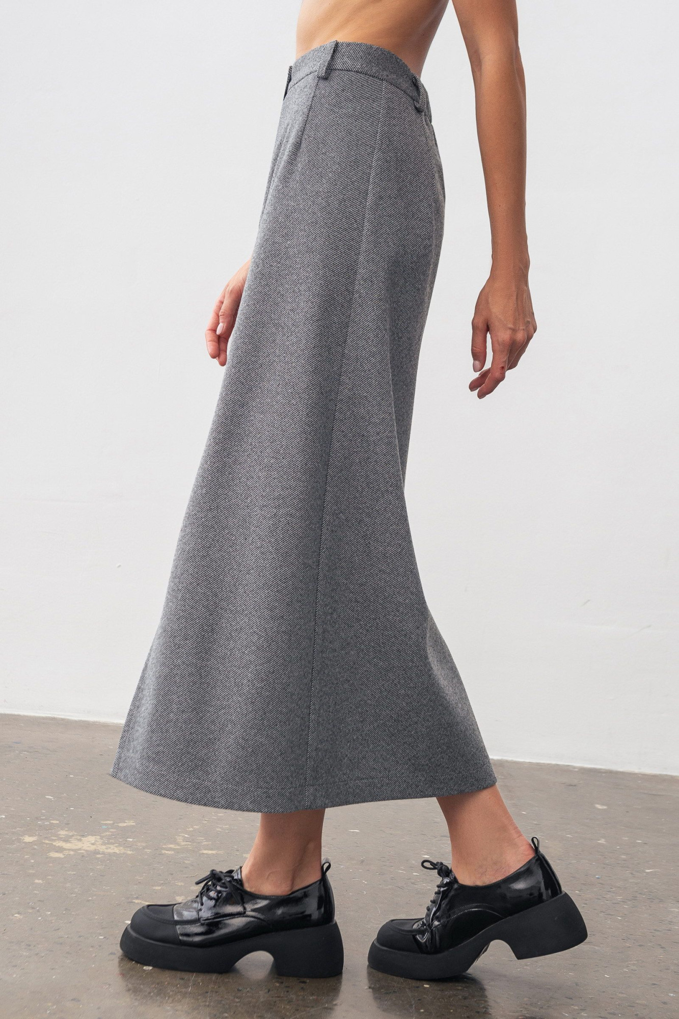 Спідниця прямого силуету довжини міді сіра Фуруд