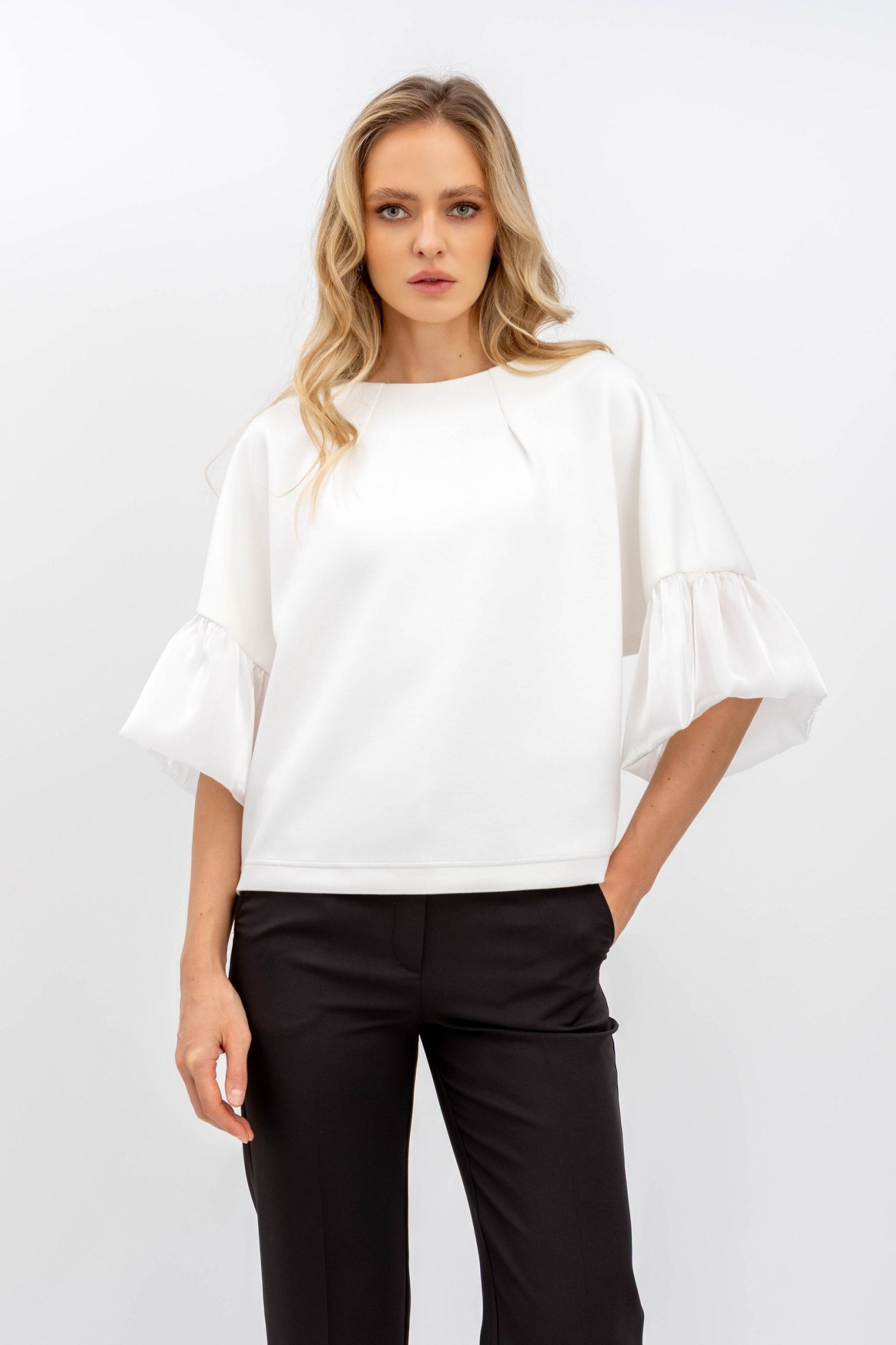 Трикотажний світшот молочного кольору Елозія