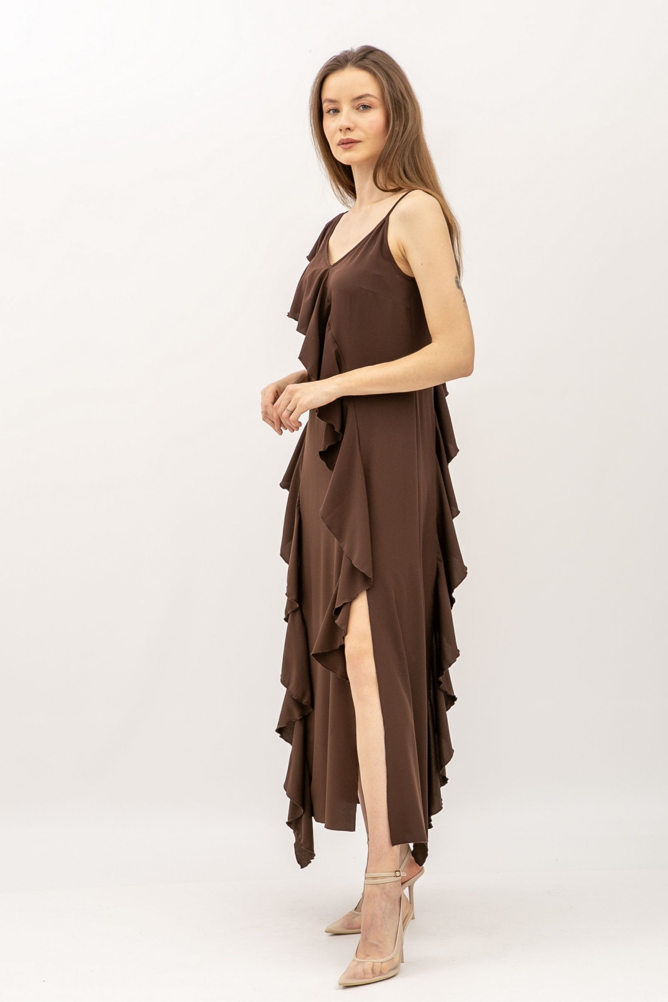 Шифонова сукня напівприталеного силуету довжини міді коричневого кольору Мірелі