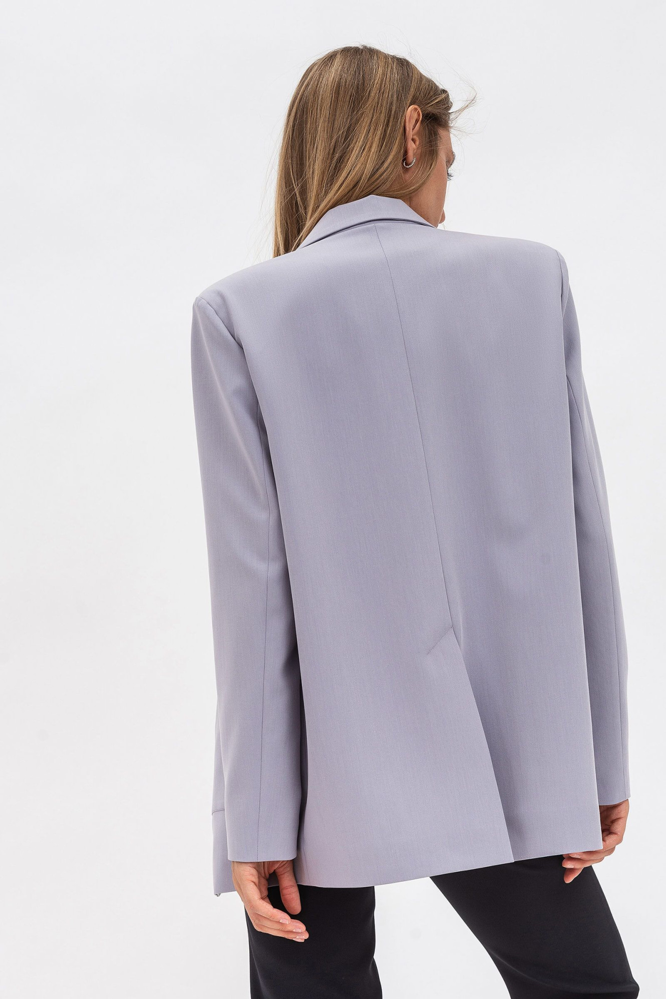 Класичний жіночий жакет на два гудзики сірого кольору Пейсі 01