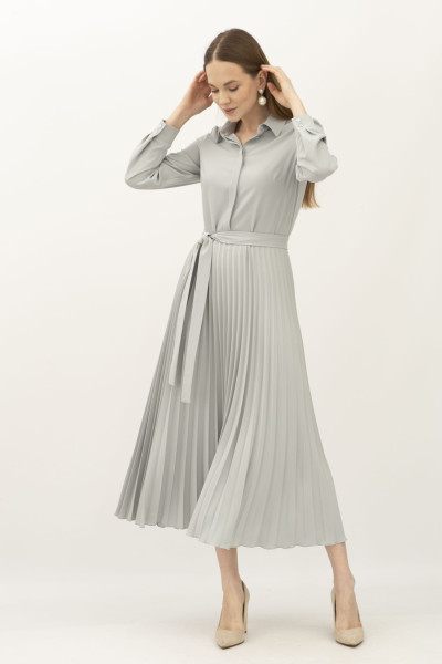 Сукня м'ятного кольору зі спідницею гофре довжини міді Манід 401