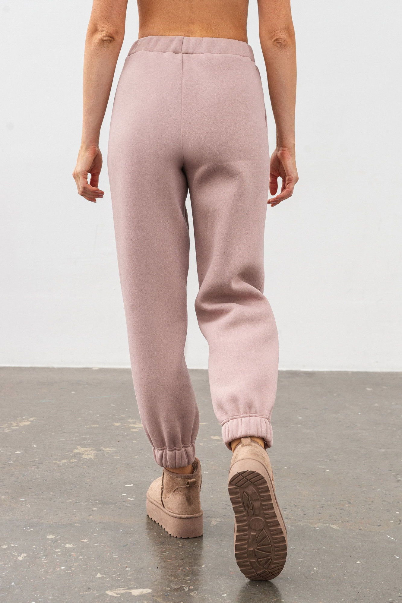 Трикотажні штани пудрового кольору Делін 03