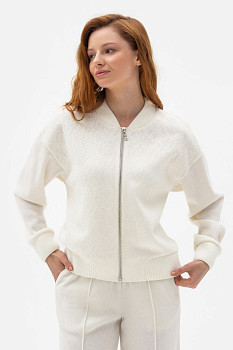 Бомбер Молочний Луріса 02