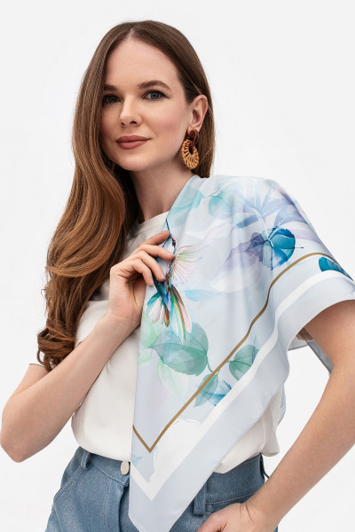 Шовкова з авторським принтом птахів колібрі 202402 Хустка