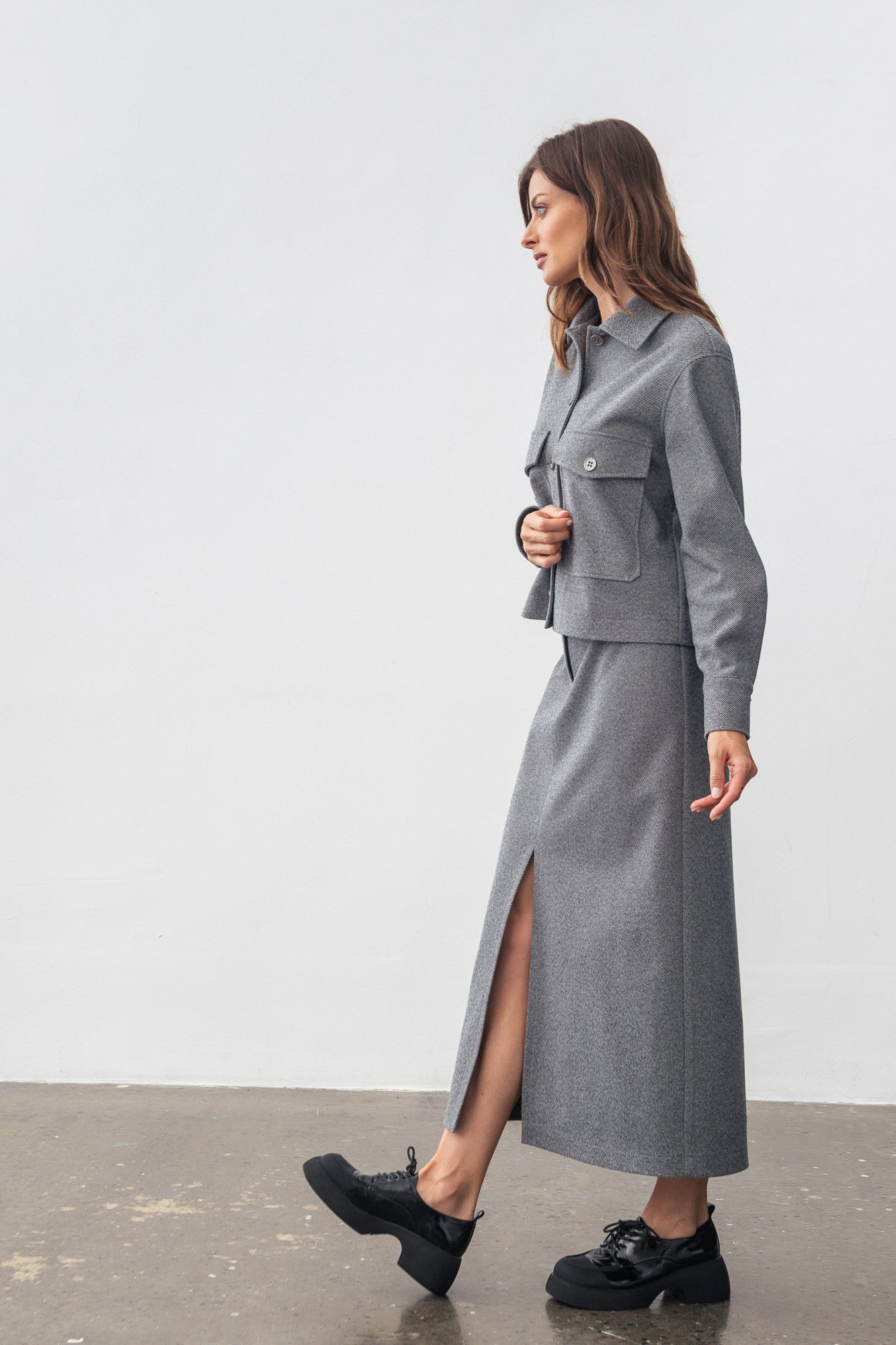 Спідниця прямого силуету довжини міді сіра Фуруд