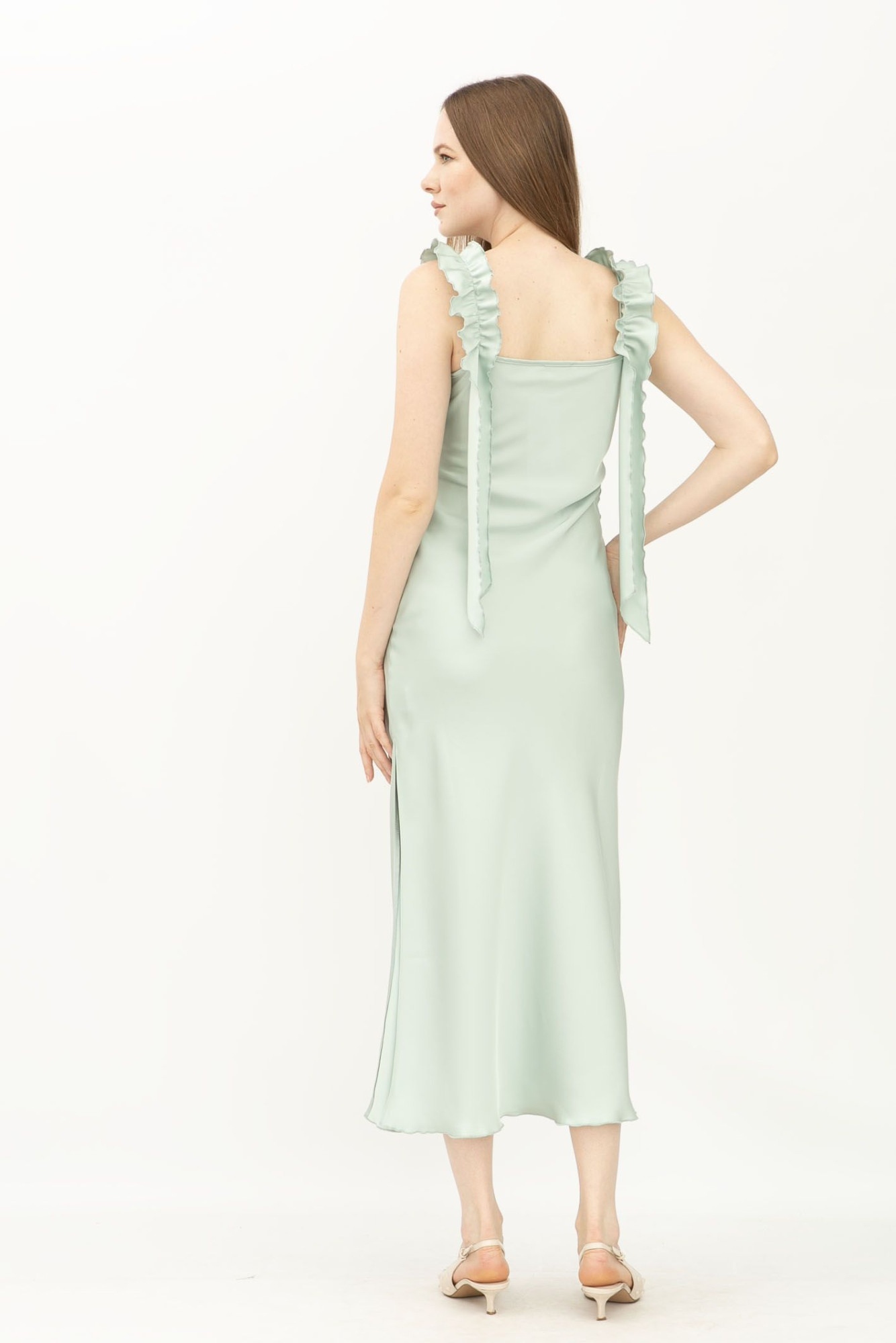 Шовкова сукня на бретелях з розрізом салатова Рошені 01