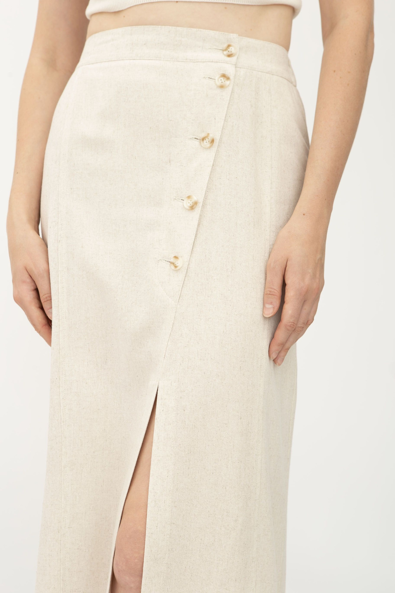 Лляна спідниця бежева прямого силуету Азуріт