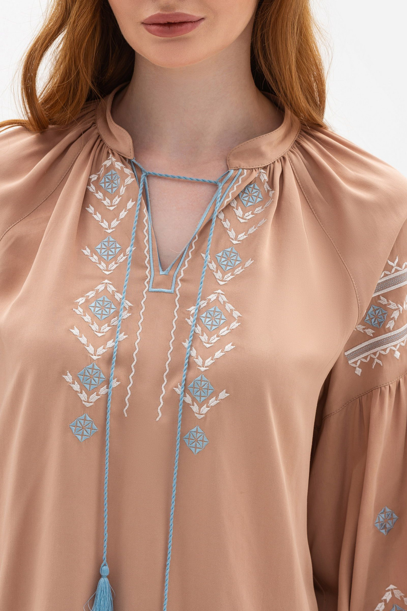 Жіноча вишиванка сорочка вільного крою Градія 01