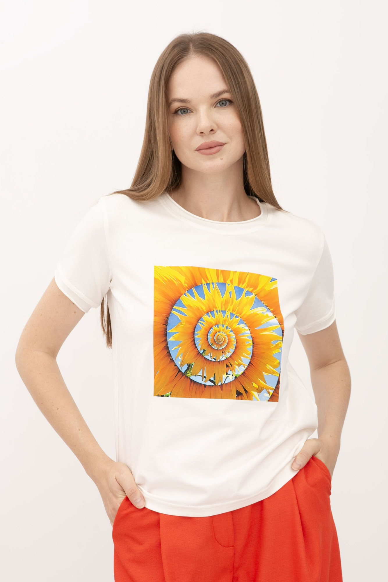 Трикотажна футболка жіноча молочного кольору Майлен 14