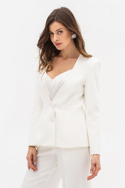 Білий жакет з костюмної тканини Мелада