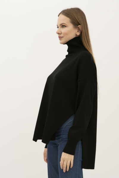 Трикотажний чорний джемпер з глибокими боковими розрізами 23207400