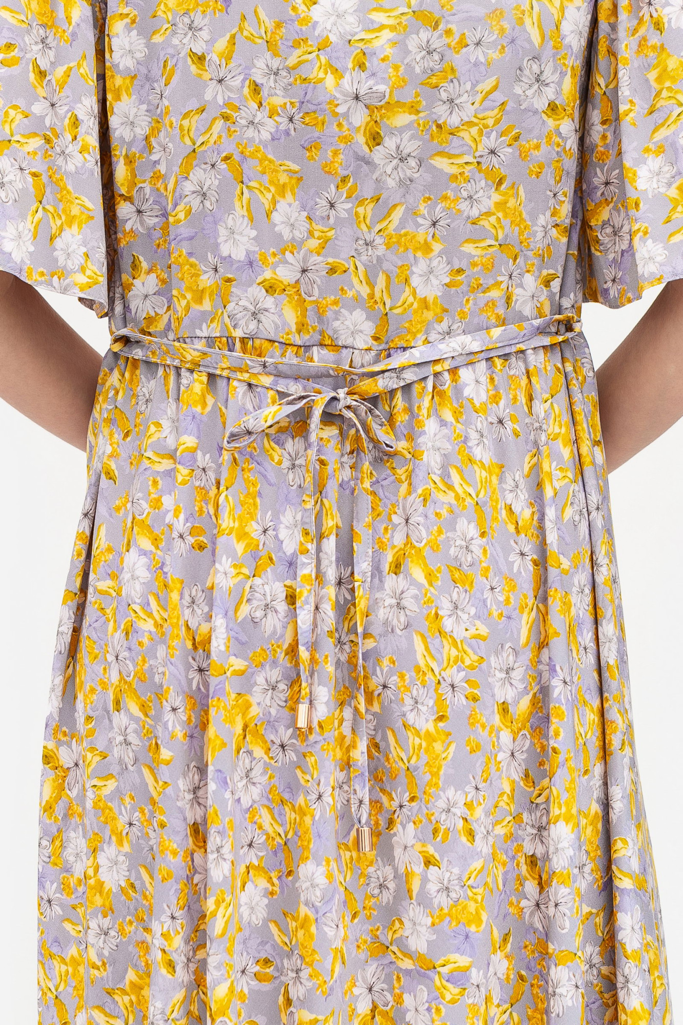 Сукня зі штапелю напівприталеного силуету сірого кольору Ортія 01