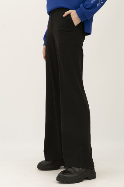 Трикотажні штани вільного силуету чорні Агна 01
