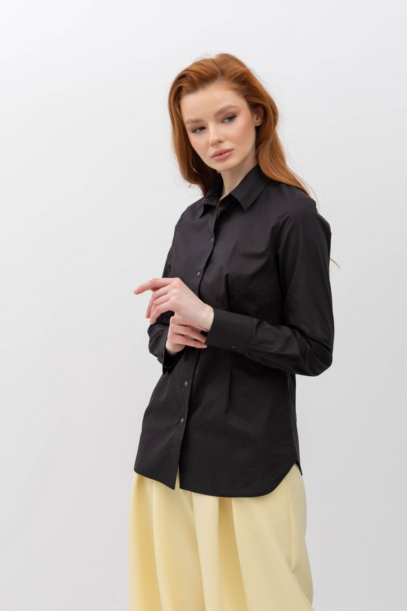 Класична котонова блуза чорного кольору Тенат 11