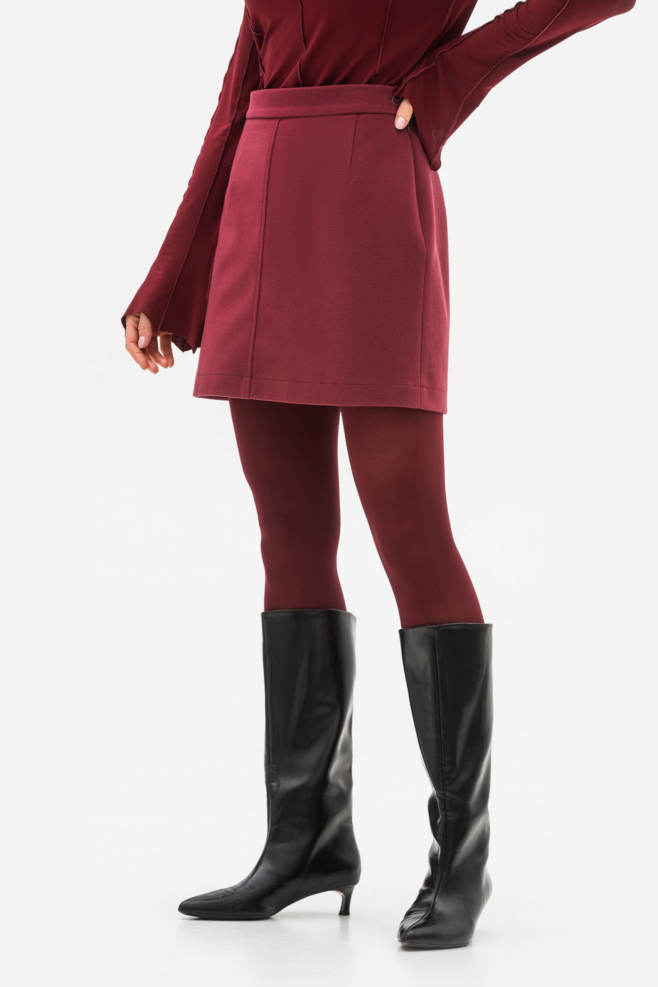 Міні спідниця бордового кольору з екозамші Мадіра 02