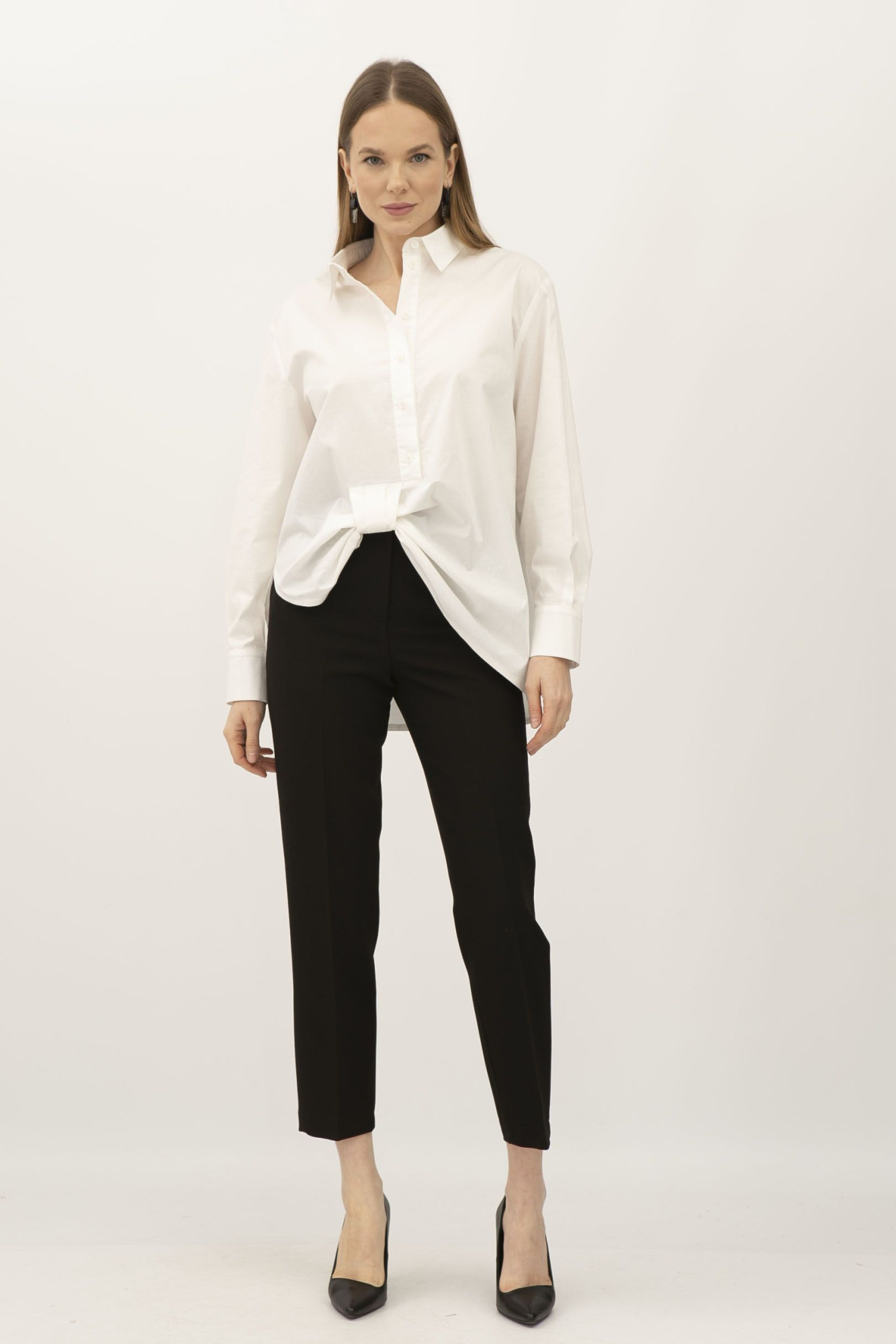 Жіноча біла блуза із бавовни сорочкового крою Фаіне